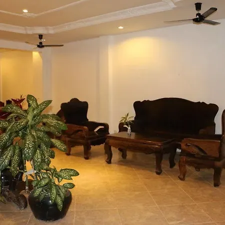 Antique Palm Hotel